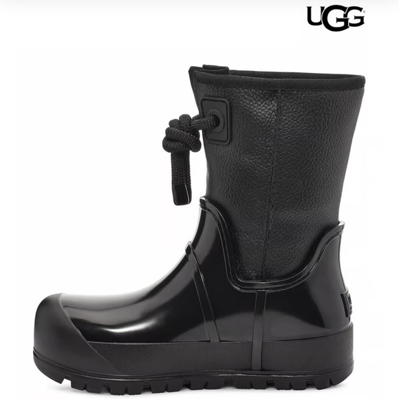 UGG Women’s Raincloud Lace black boots - Picture 10 of 15